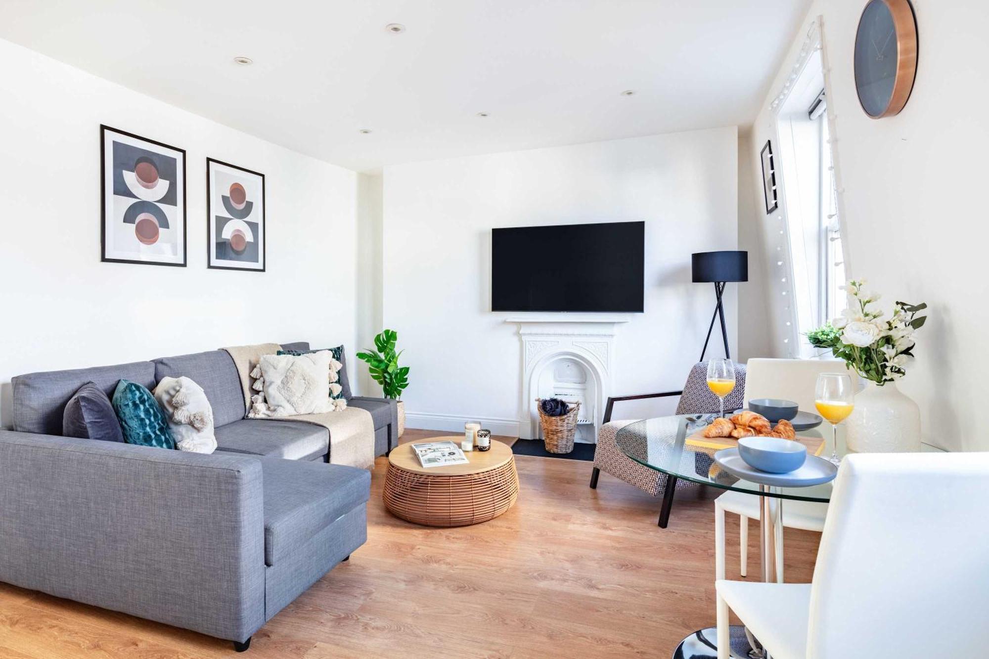 Appartamento Fitzrovia - 1br With Balcony Near Oxford Circus - Cityapartmentstay Londra